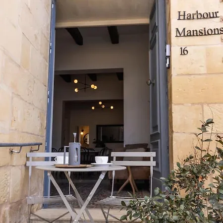 Harbour Mansion Апартаменты