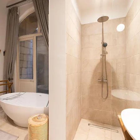 Harbour Mansion * Birgu