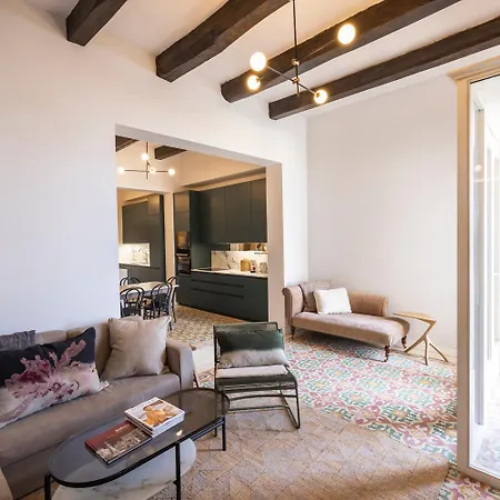 Harbour Mansion Apartment *