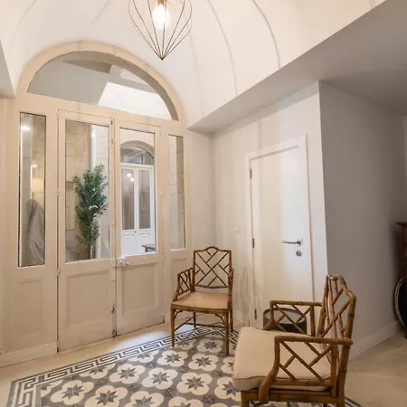 Harbour Mansion Apartment