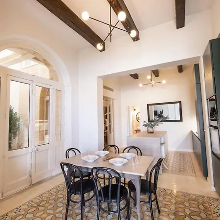 Harbour Mansion