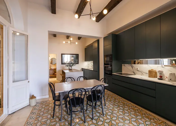 Harbour Mansion Apartament