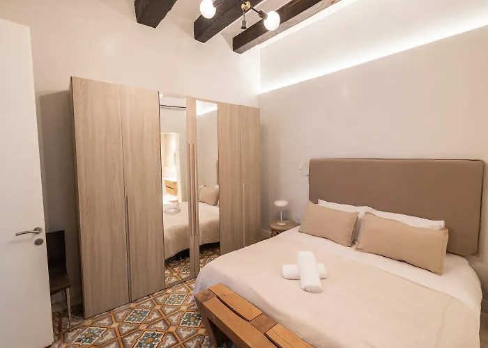 Harbour Mansion Apartament