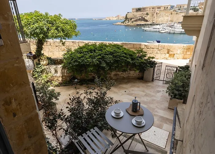 Harbour Mansion Apartament *